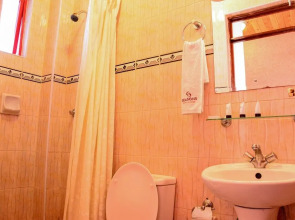 Seasons Airport Hotel