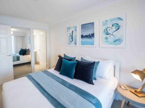 19th Avenue On The Beach