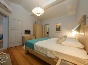 Delight Deluxe Hotel