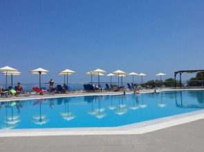 Themis Beach Hotel