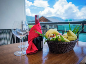 Majestic Lake Front Hotel & Suites