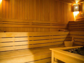 Grand Aras Hotel & Suites