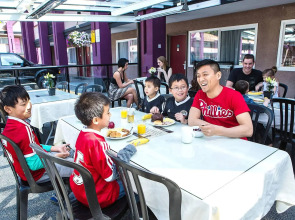 North Vancouver Hotel