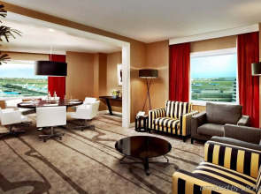 Sheraton Amsterdam Airport Hotel and Conference Center