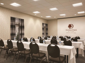 DoubleTree by Hilton Boston - Downtown