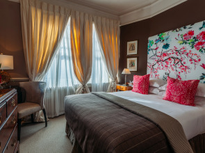 11 Cadogan Gardens and The Apartments by Iconic Luxury Hotels