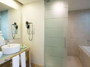 NH Mexico City Valle Dorado