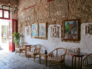 Kiniras Traditional Hotel & Restaurant