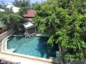 Kuta One Party Hotel