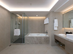 New World Millennium Hong Kong Hotel