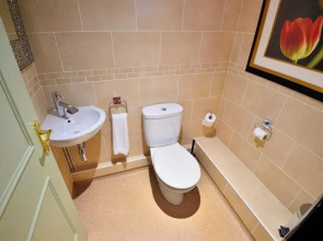 The Roundabout Hotel