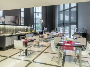 Hotel Ilunion Aqua 4