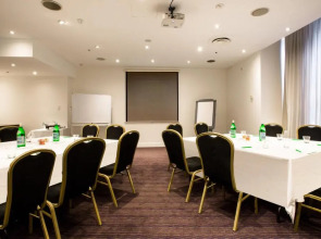 Furama Darling Harbour