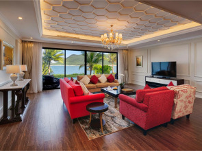 Nha Trang Marriott Resort & Spa, Hon Tre Island