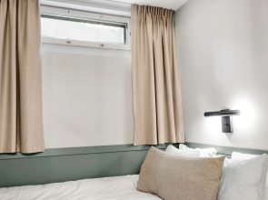 Best Western Hotel at 108