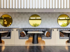 Отель ILUNION Barcelona