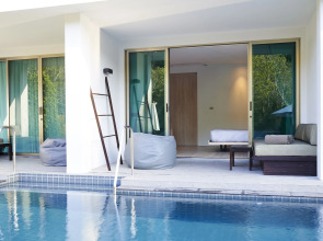 Moonlight Bay Resort