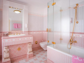 Schlosshotel Römischer Kaiser