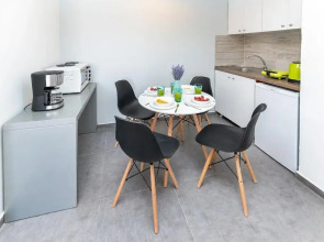 Jonathan City Apartments