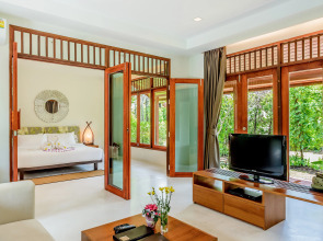 L'esprit de Naiyang Beach Resort