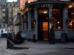 Lancaster Hall Hotel