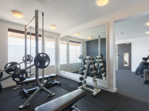 Leonardo Hotel IJmuiden Seaport Beach