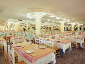 Club Hotel Marina Beach