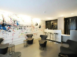 Hotel Arc de Triomphe Etoile