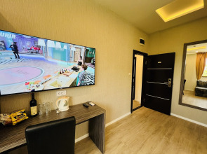 Side One Design Hotel