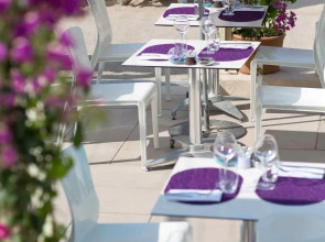 Croisette Beach Hotel Cannes - MGallery Collection