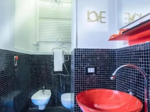 Abbraccio di Romeo e Giulietta