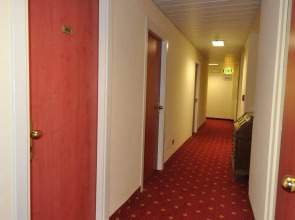 Cavour 30TRE - Hotel Moderno