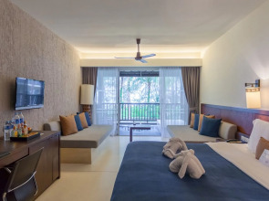 Grand Southsea Khaolak Beach Resort