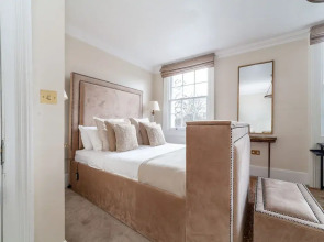 The New Cross Premier Room