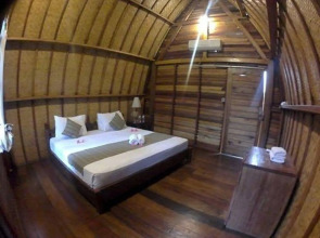 Laguna Gili Beach Resort