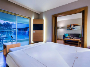 Отель Bellis Deluxe