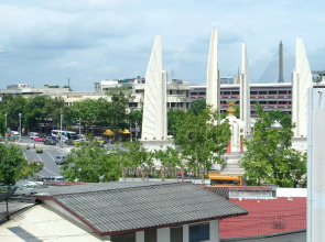 Methavalai Residence