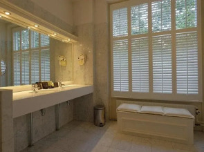 Apollofirst Boutique Hotel