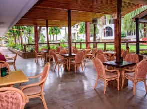 Kilimanjaro Crane Hotel