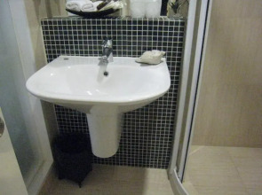 Aphrodite Inn Bangkok