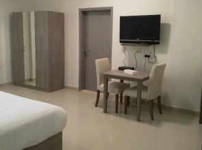 Sovereign Hotel - Marriage Certificate Required