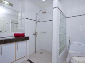 Argyle Apartments Pattaya