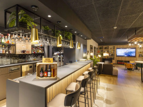 Hôtel Restaurant Campanile Paris 19 - La Villette