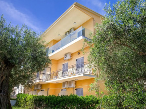 Passas Mare Apartments & Studios