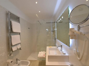 Hotel Savoia & Jolanda