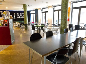 Heart of Gold Hostel Berlin