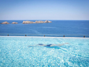 Le Royal Hotels & Resorts