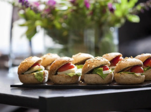 PLAY Seaport Suite Hotel TLV