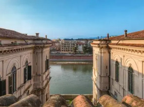 Rooms Castelvecchio - Palazzo Canossa