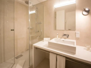 Downtown Vi Vadi Hotel